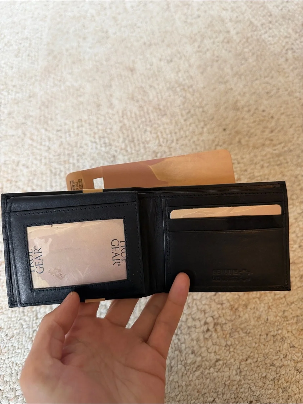 Men’s Black Bi-Fold Leather Wallet